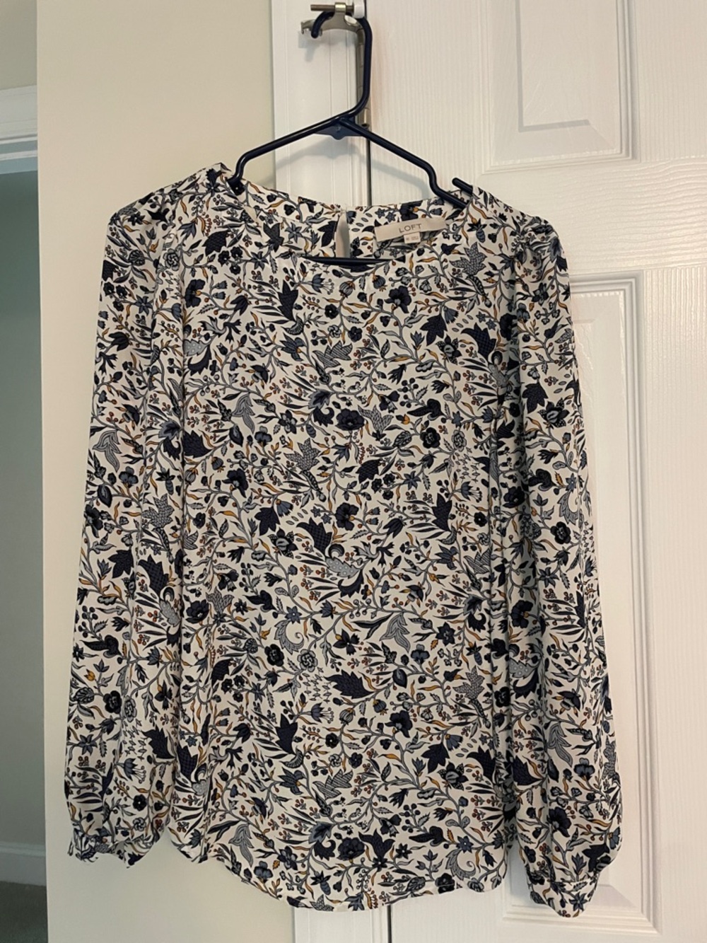 LOFT Cream Floral Print Long-Sleeve Blouse